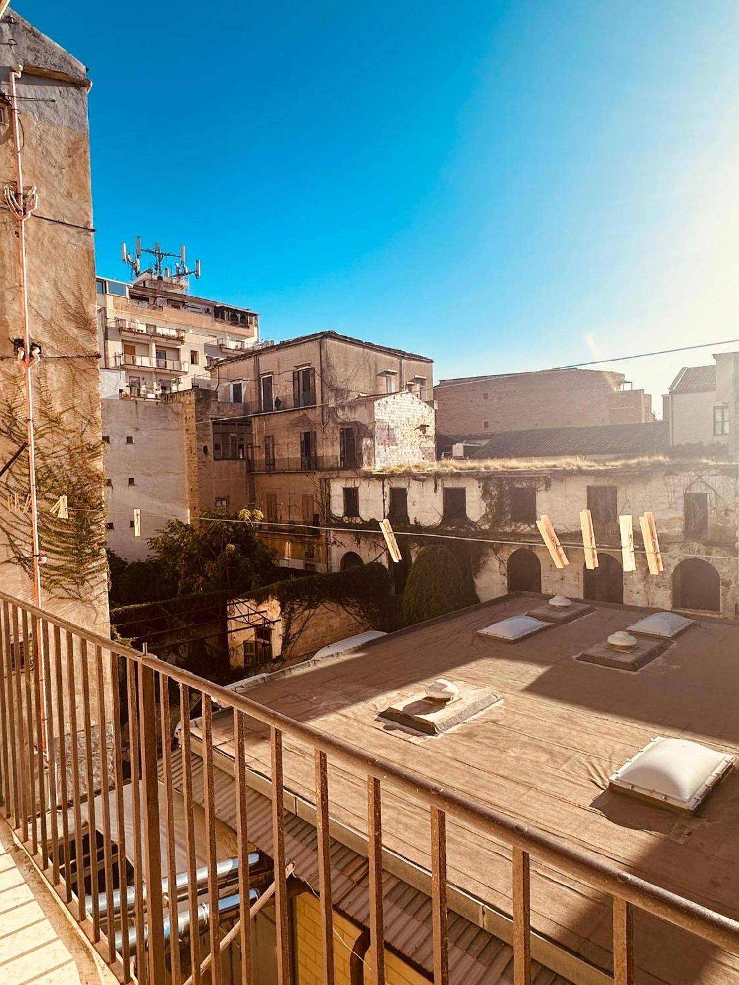 Casa Nonno Enrico In Via Oreto Palermo Exterior foto